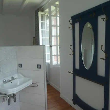 فندق مبيت وإفطار Domaine Abartiague 3*